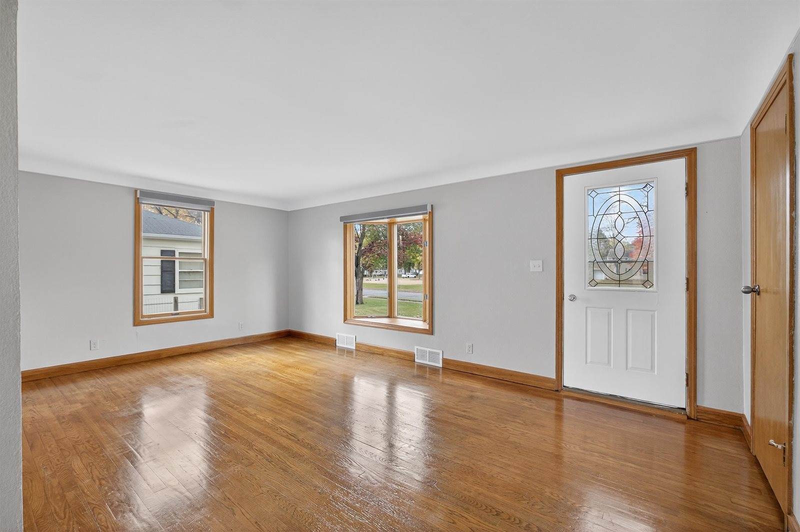 930 Park Court Lane, Port Edwards, WI 54469