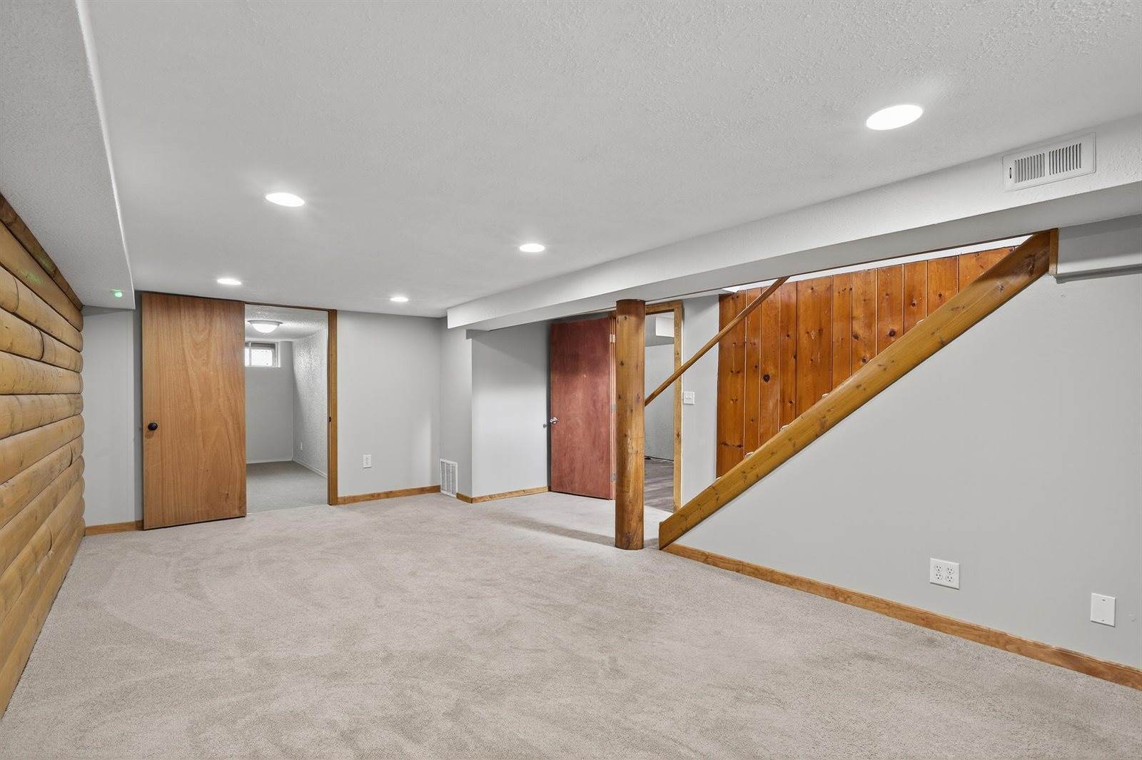 930 Park Court Lane, Port Edwards, WI 54469