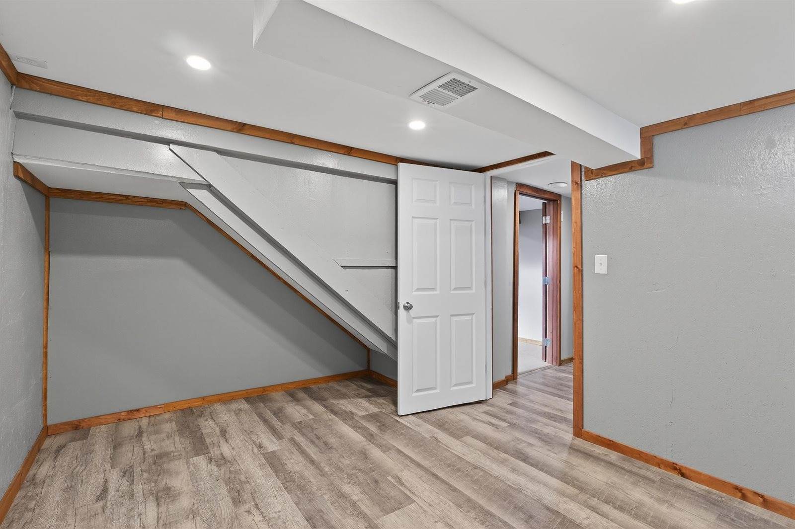 930 Park Court Lane, Port Edwards, WI 54469