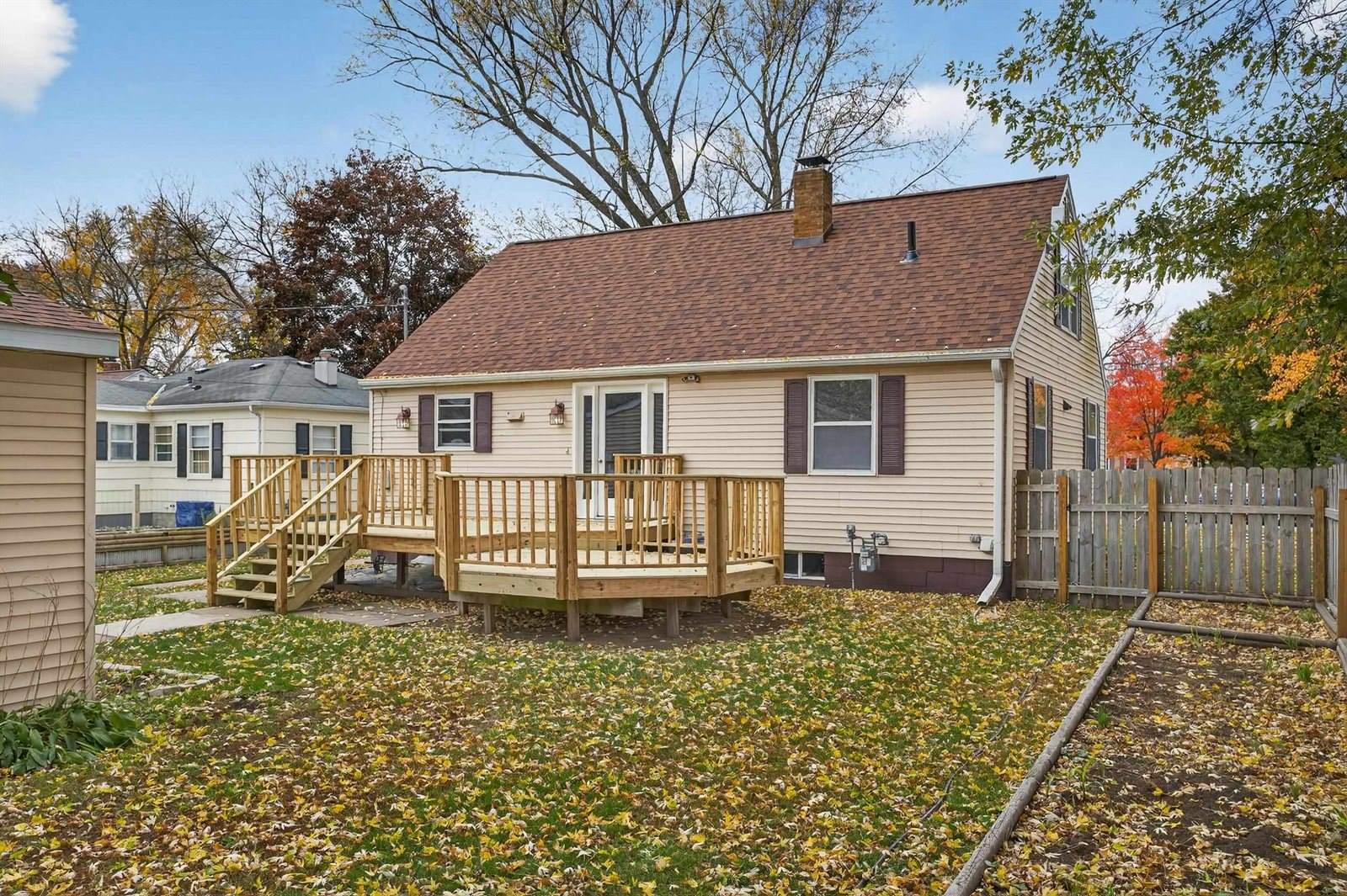 930 Park Court Lane, Port Edwards, WI 54469