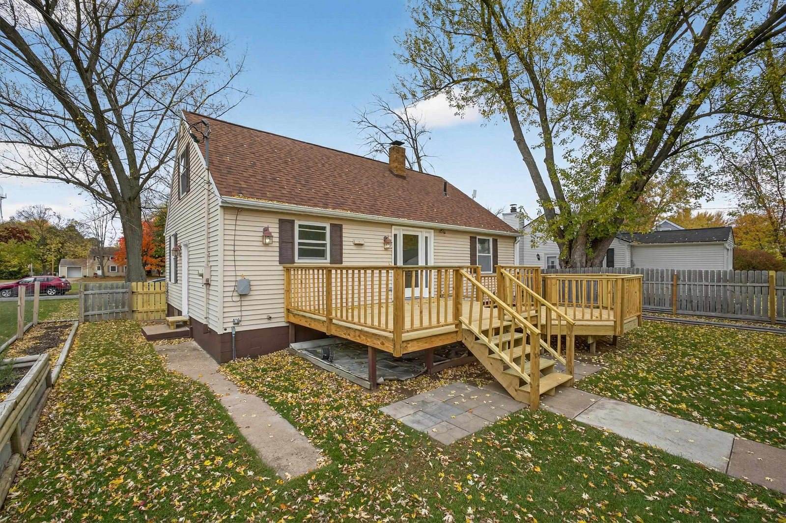 930 Park Court Lane, Port Edwards, WI 54469