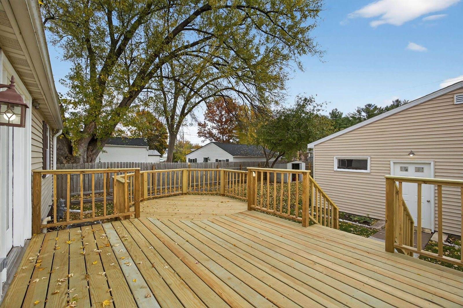 930 Park Court Lane, Port Edwards, WI 54469