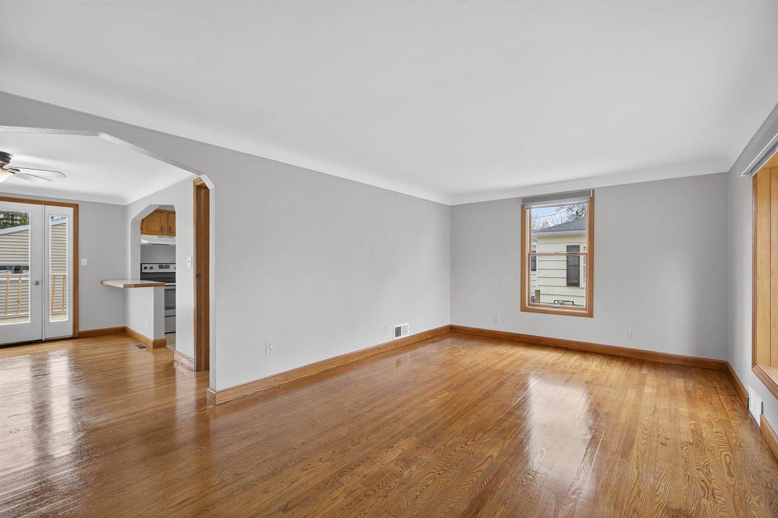 930 Park Court Lane, Port Edwards, WI 54469