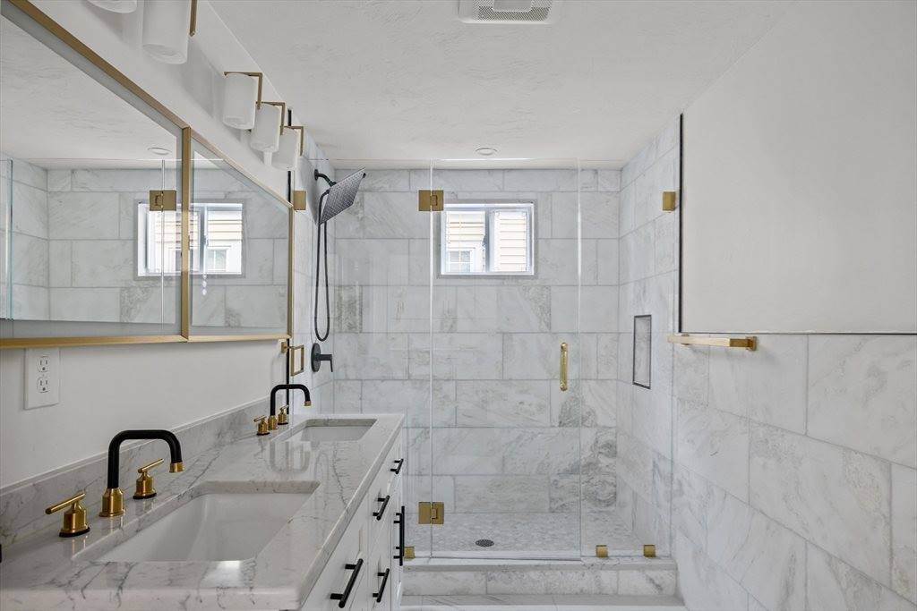 57-59 Garrison Av, Somerville, MA 02144