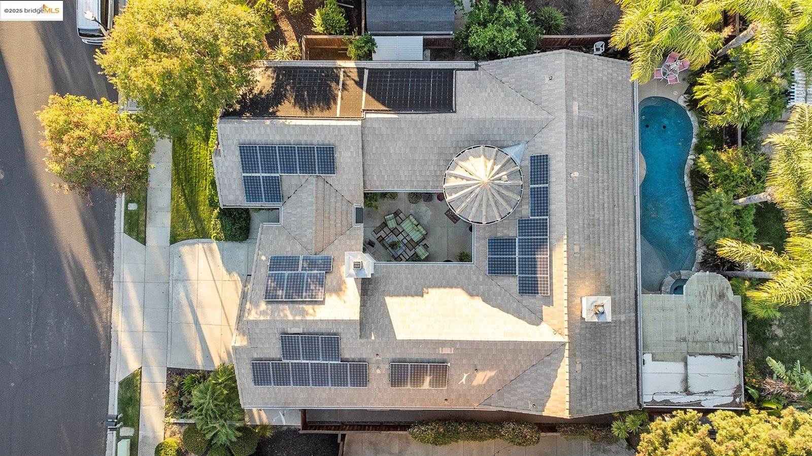 2033 Great Meadow Ln, Brentwood, CA 94513