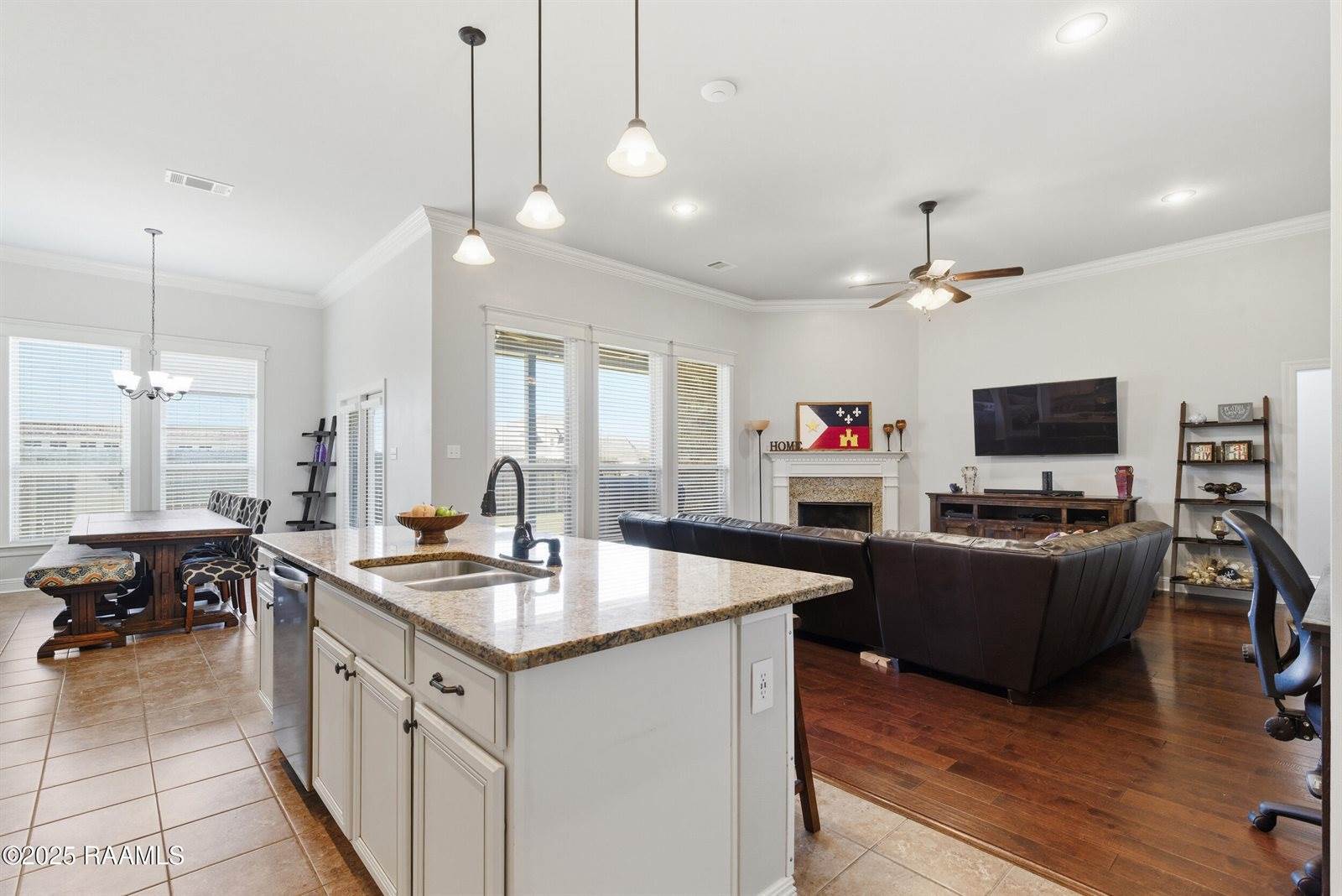 311 Bay Meadow Lane, Lafayette, LA 70507