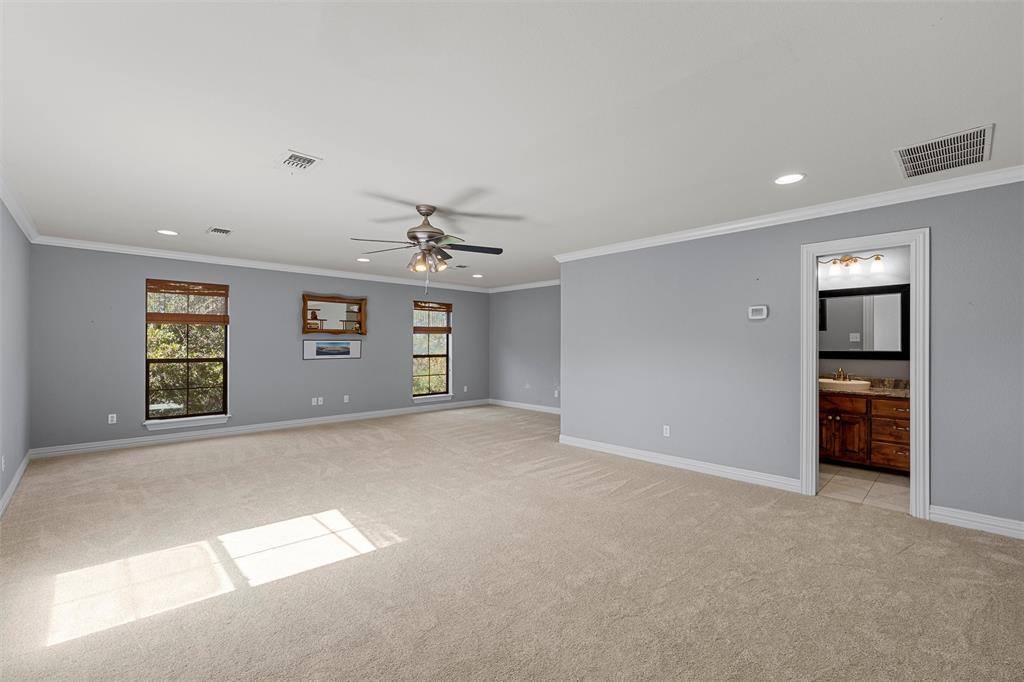 1125 Whispering Oaks, China Spring, TX 76633