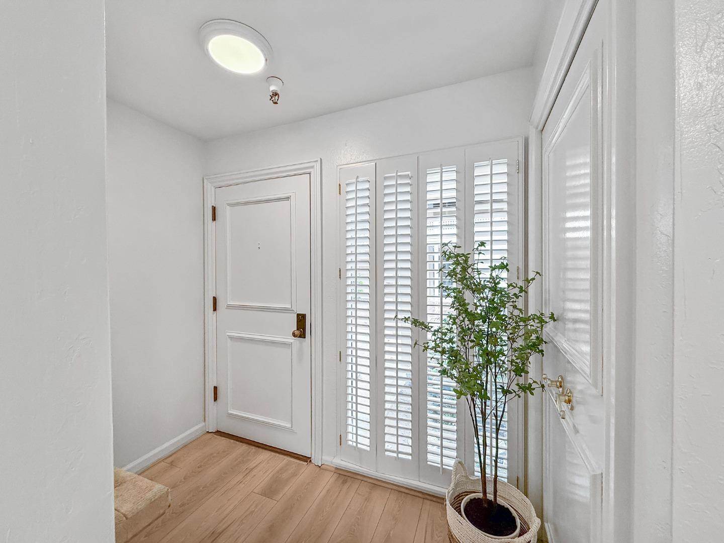 443 Alberto Way, Los Gatos, CA 95032