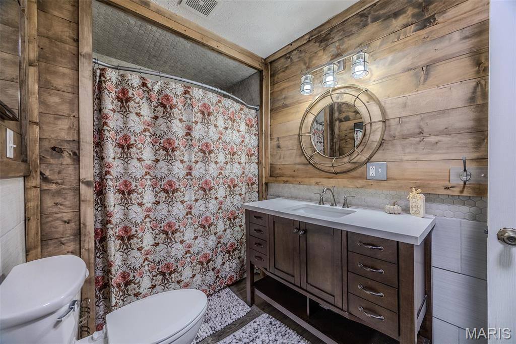 545 West Pierce Street, Lebanon, MO 65536