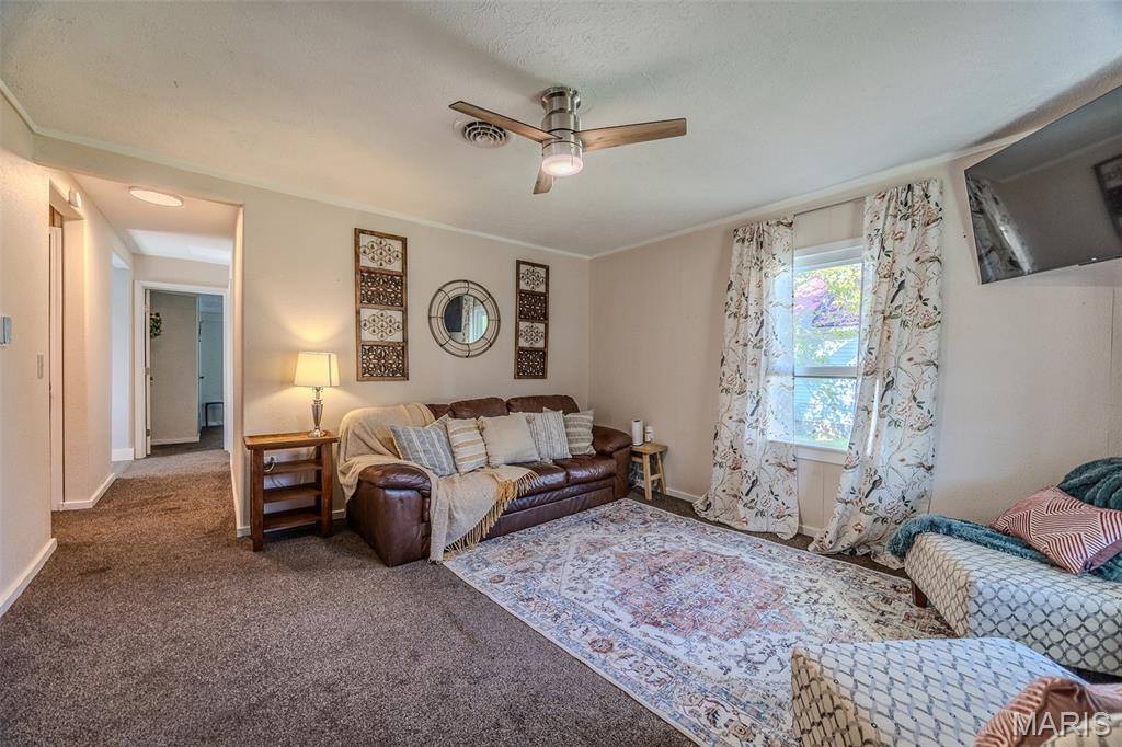 545 West Pierce Street, Lebanon, MO 65536