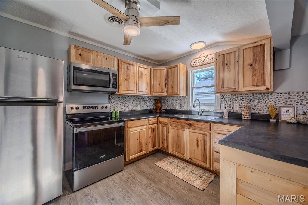 545 West Pierce Street, Lebanon, MO 65536