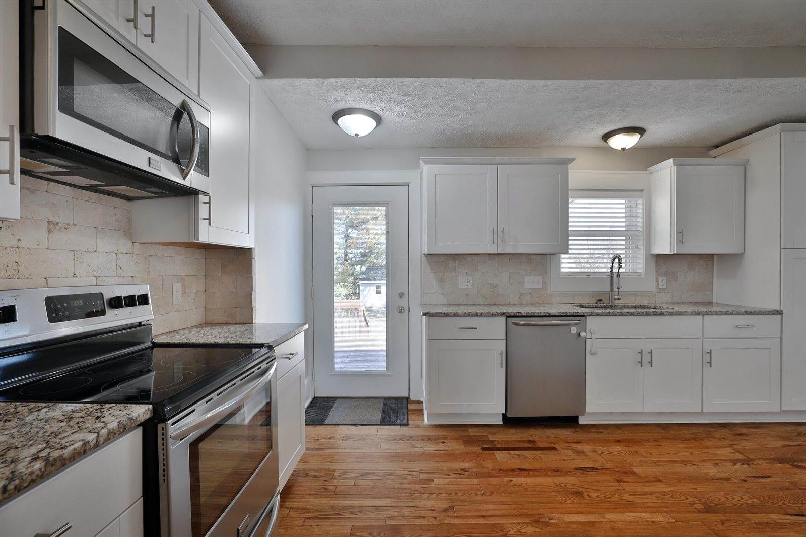 216 North Main Street, Johnstown, OH 43031