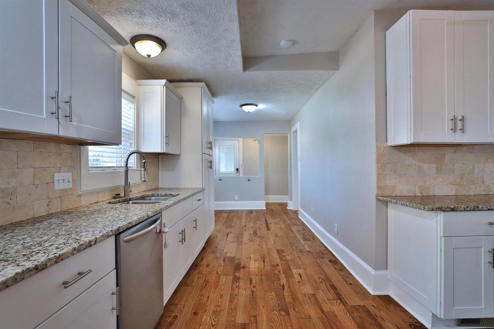 216 North Main Street, Johnstown, OH 43031