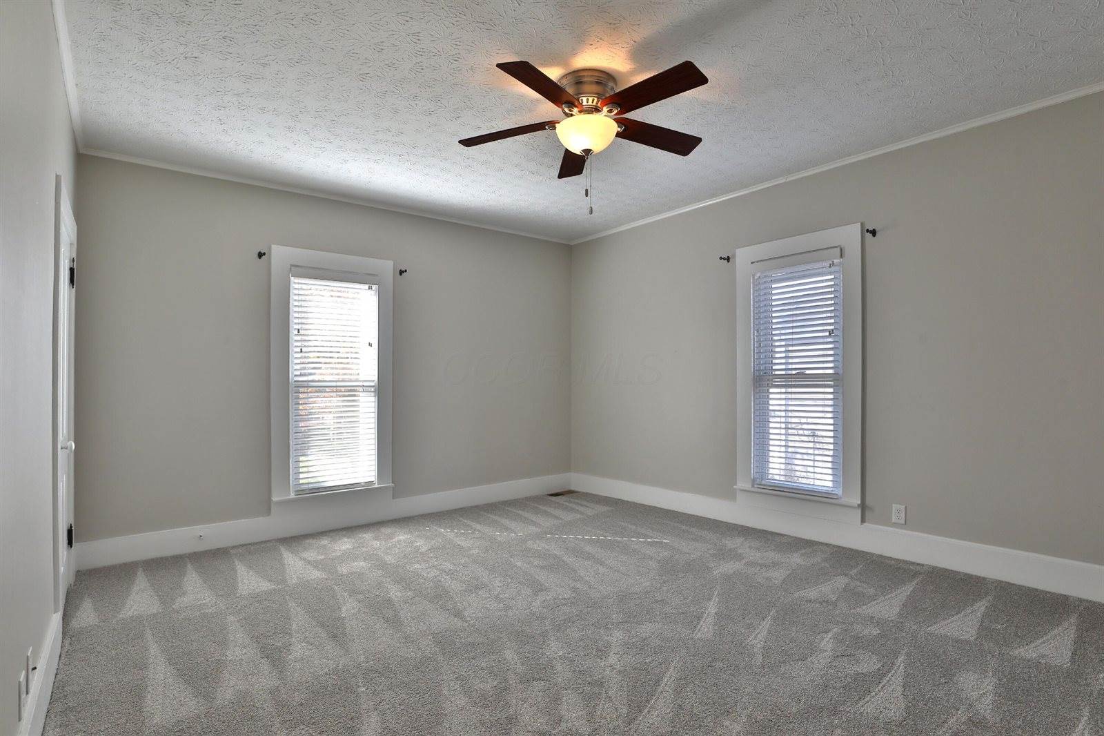 216 North Main Street, Johnstown, OH 43031