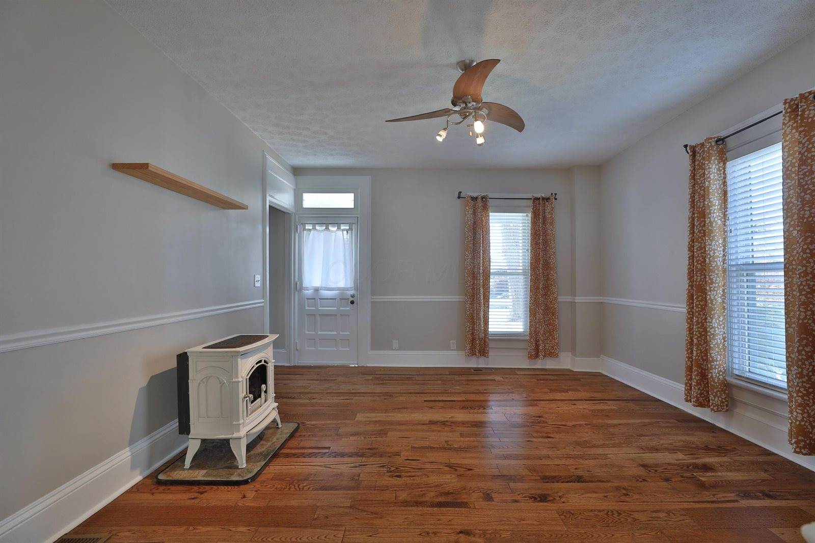 216 North Main Street, Johnstown, OH 43031