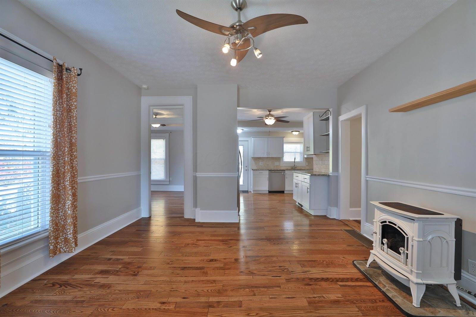 216 North Main Street, Johnstown, OH 43031