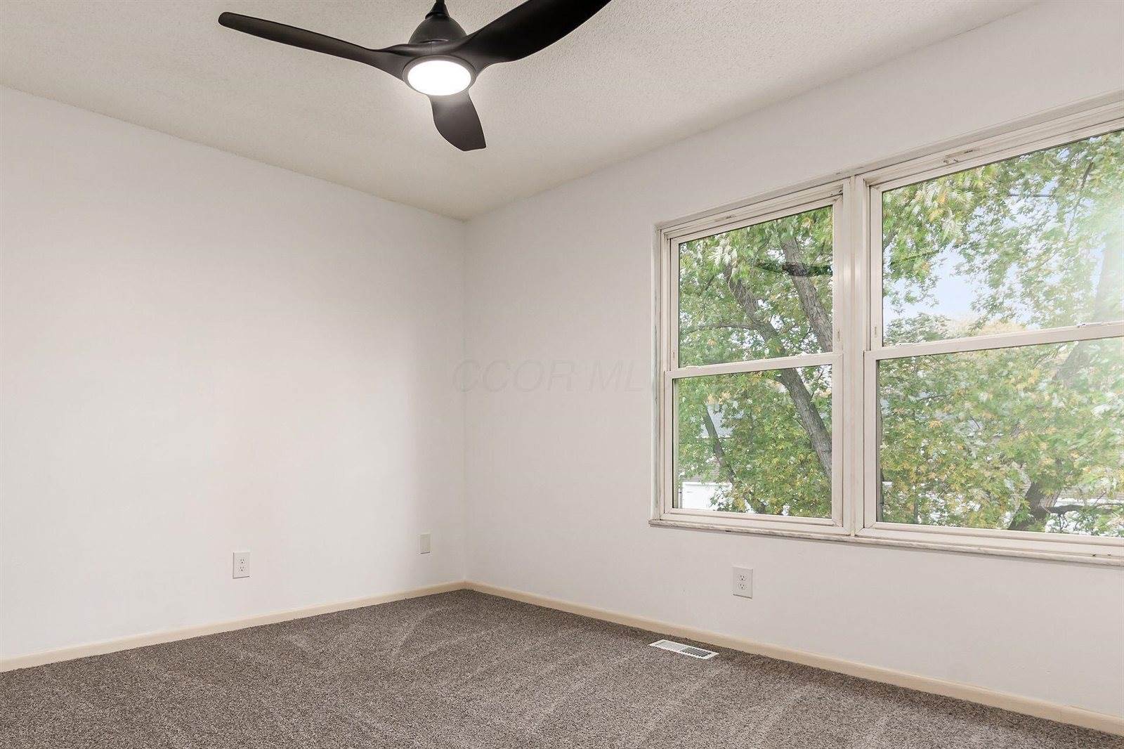 5850 Meadowhurst Way, Dublin, OH 43017