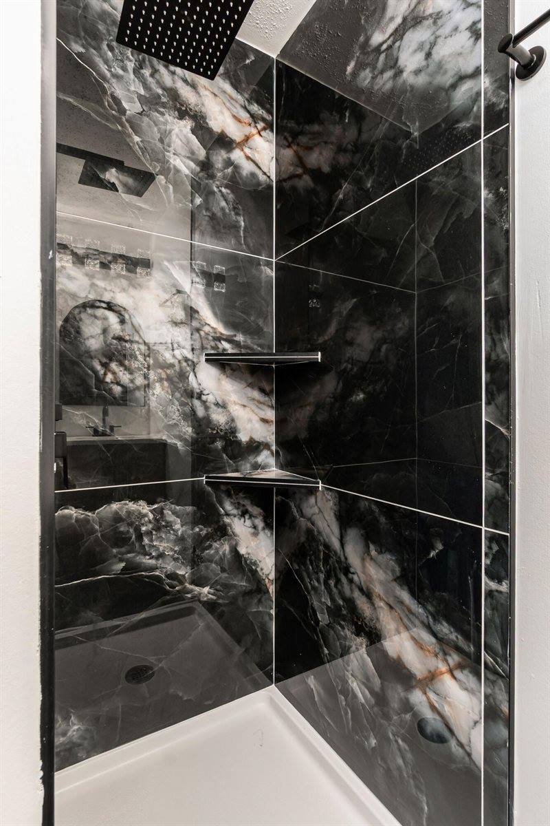 5850 Meadowhurst Way, Dublin, OH 43017