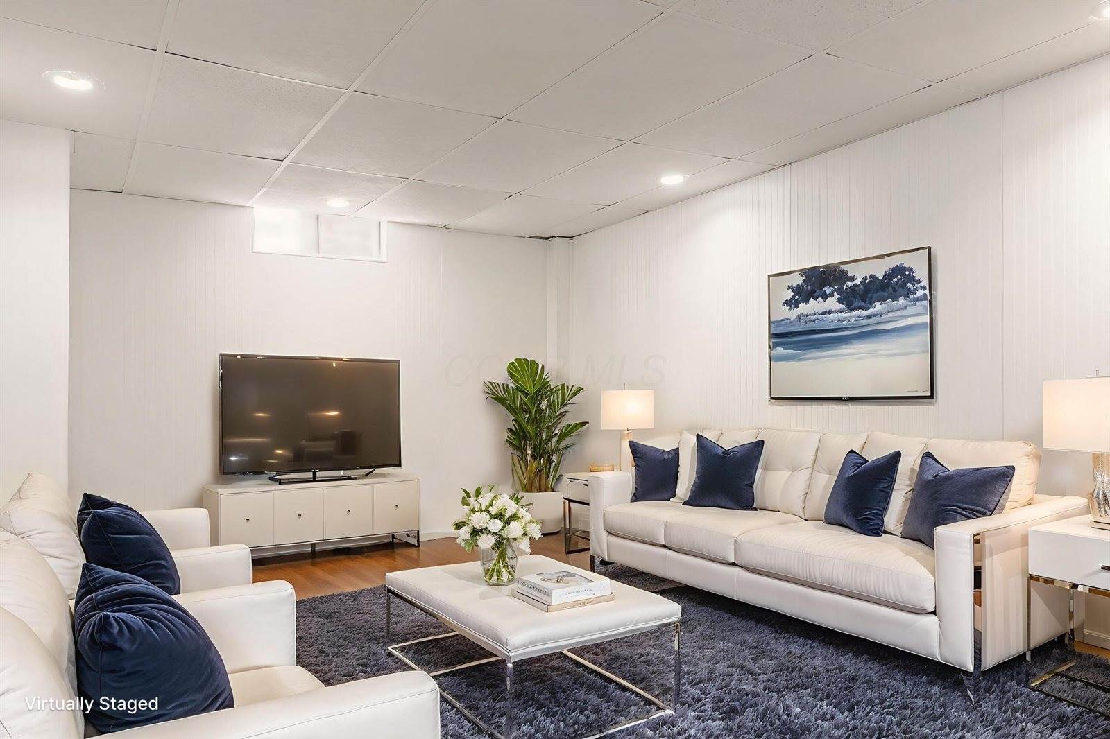 5850 Meadowhurst Way, Dublin, OH 43017