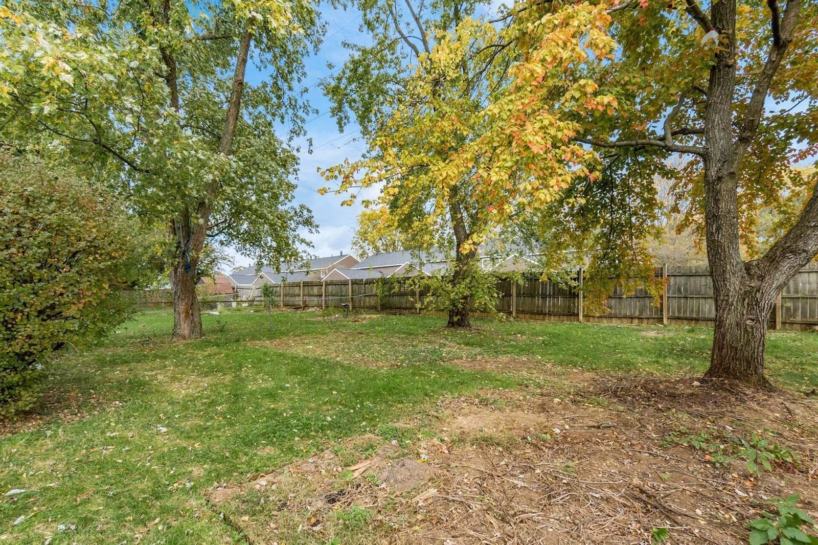 5850 Meadowhurst Way, Dublin, OH 43017