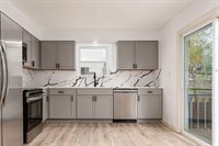 5850 Meadowhurst Way, Dublin, OH 43017