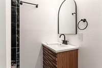 5850 Meadowhurst Way, Dublin, OH 43017