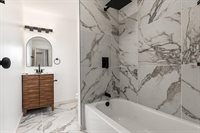 5850 Meadowhurst Way, Dublin, OH 43017