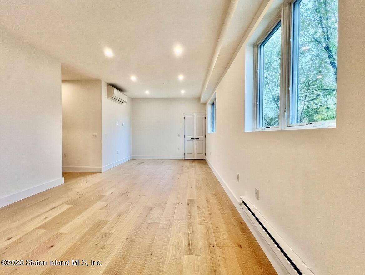 3865 Amboy Road, #2g, Staten Island, NY 10308