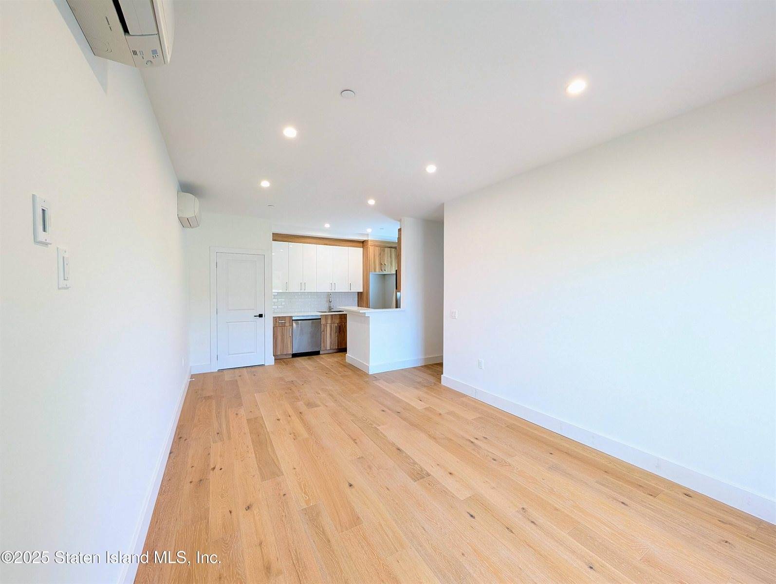 3865 Amboy Road, #4d, Staten Island, NY 10308