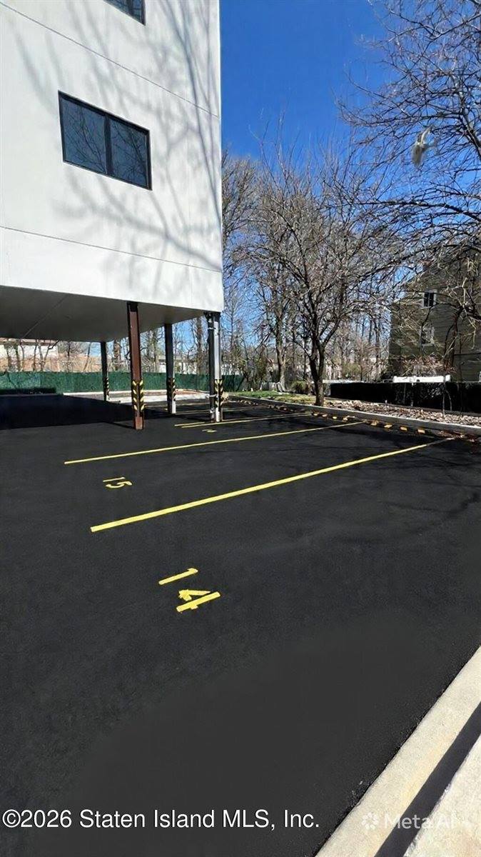 3865 Amboy Road, #4b, Staten Island, NY 10308