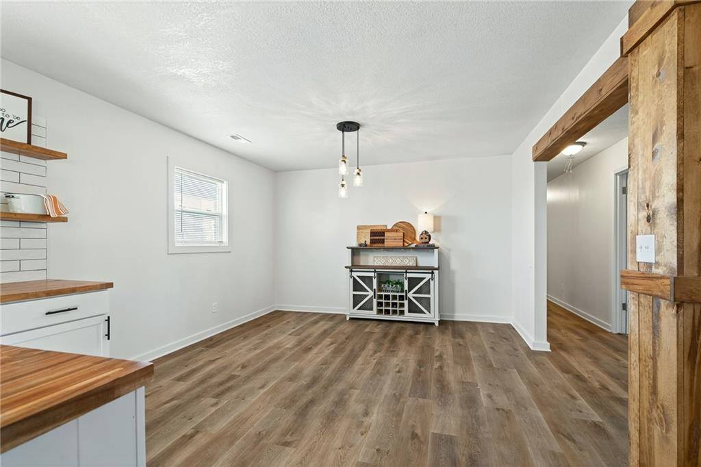 9393 State Route 52 Highway, Amoret, MO 64722