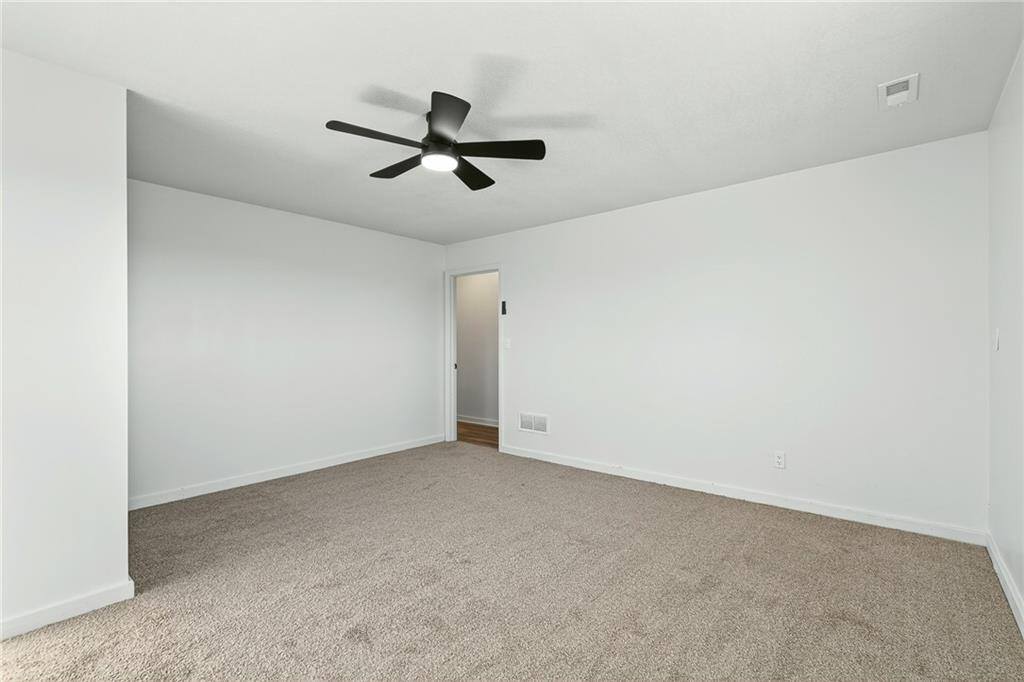 9393 State Route 52 Highway, Amoret, MO 64722