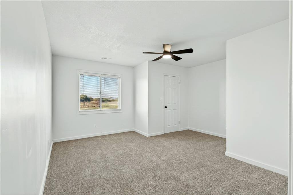 9393 State Route 52 Highway, Amoret, MO 64722