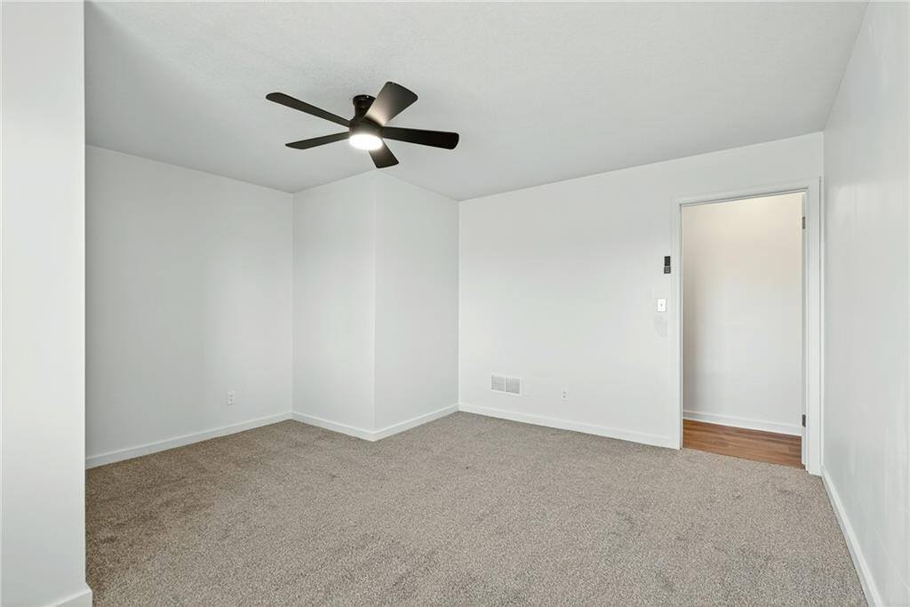 9393 State Route 52 Highway, Amoret, MO 64722