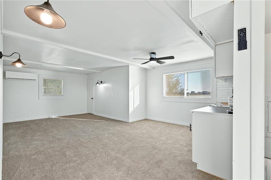 9393 State Route 52 Highway, Amoret, MO 64722