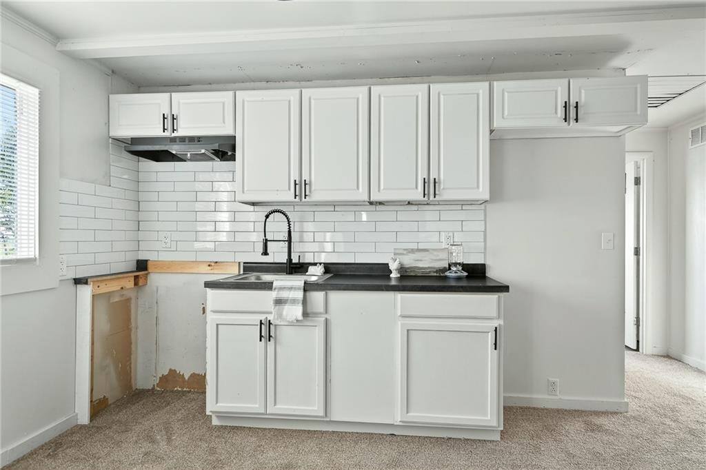 9393 State Route 52 Highway, Amoret, MO 64722