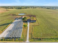 9393 State Route 52 Highway, Amoret, MO 64722