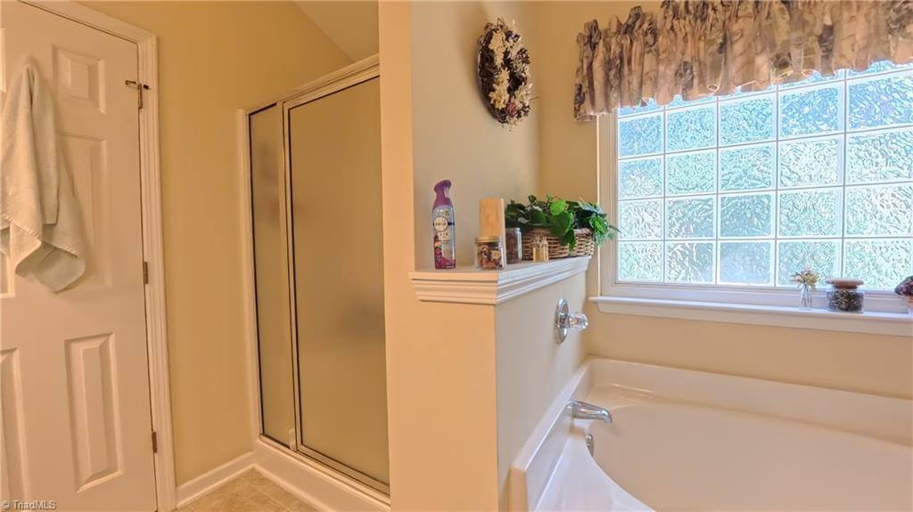 605 Walnut Crossing Drive, Whitsett, NC 27377