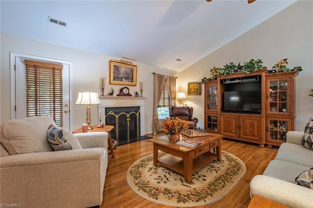 605 Walnut Crossing Drive, Whitsett, NC 27377