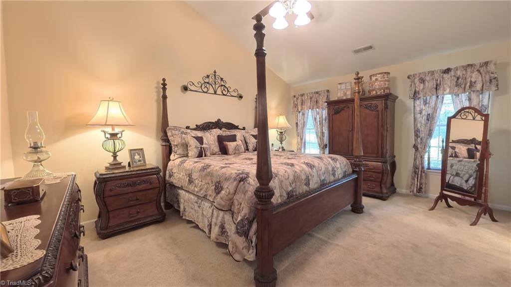 605 Walnut Crossing Drive, Whitsett, NC 27377