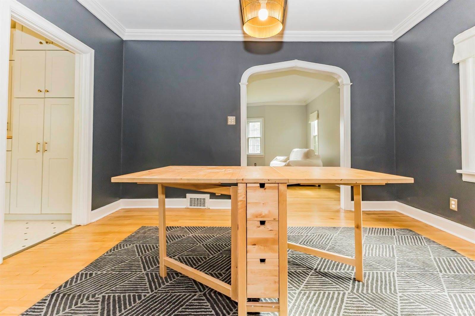 223 N Riley Road, Muncie, IN 47304