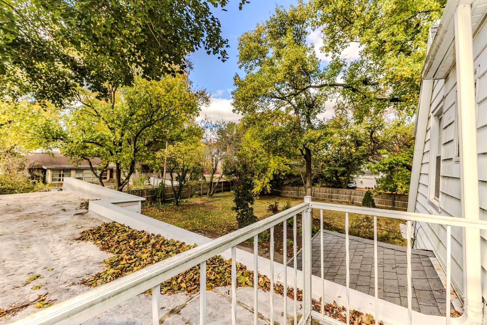 223 N Riley Road, Muncie, IN 47304