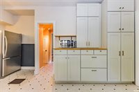 223 N Riley Road, Muncie, IN 47304