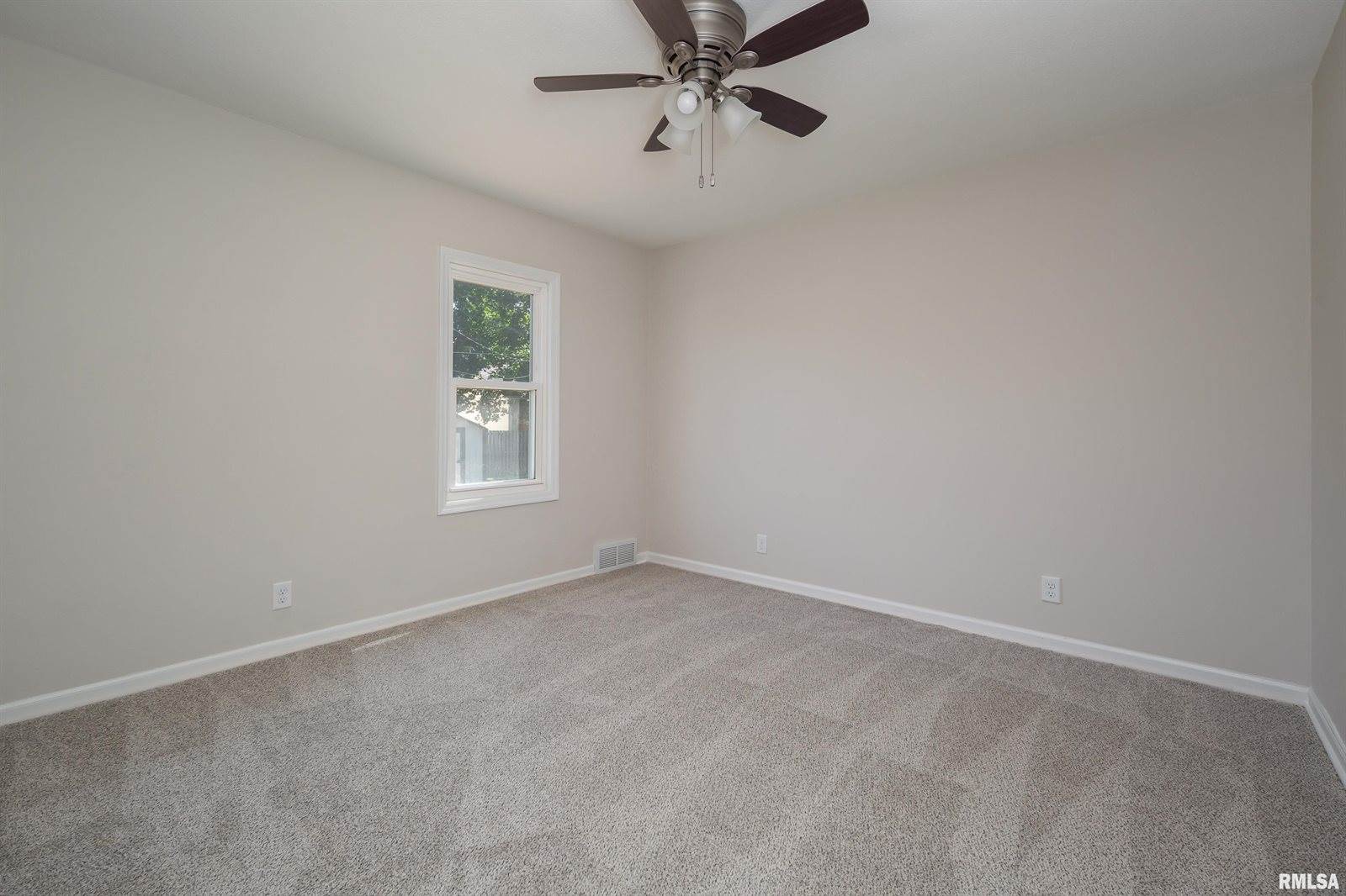 3028 54TH Street, Moline, IL 61265