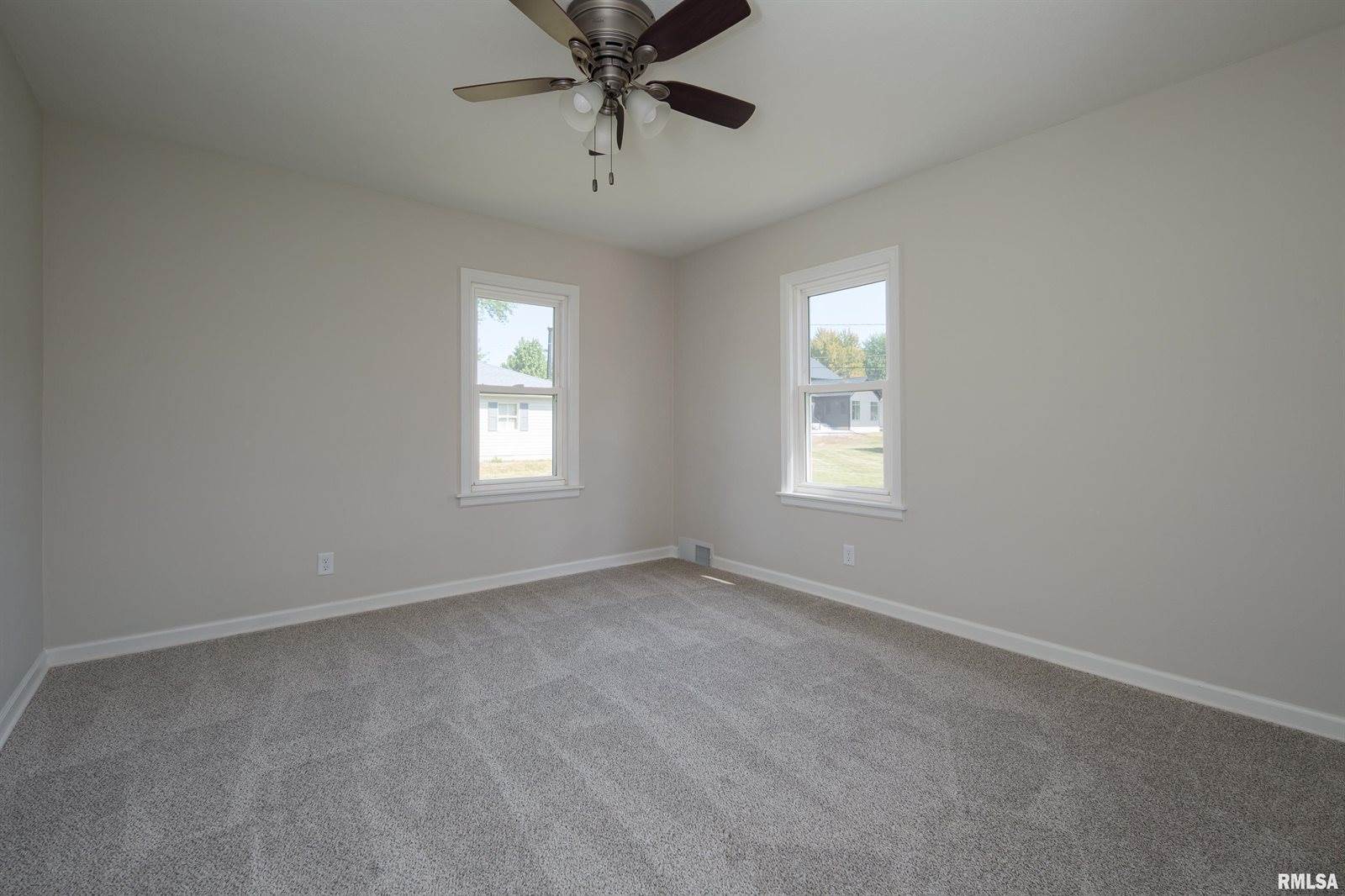 3028 54TH Street, Moline, IL 61265