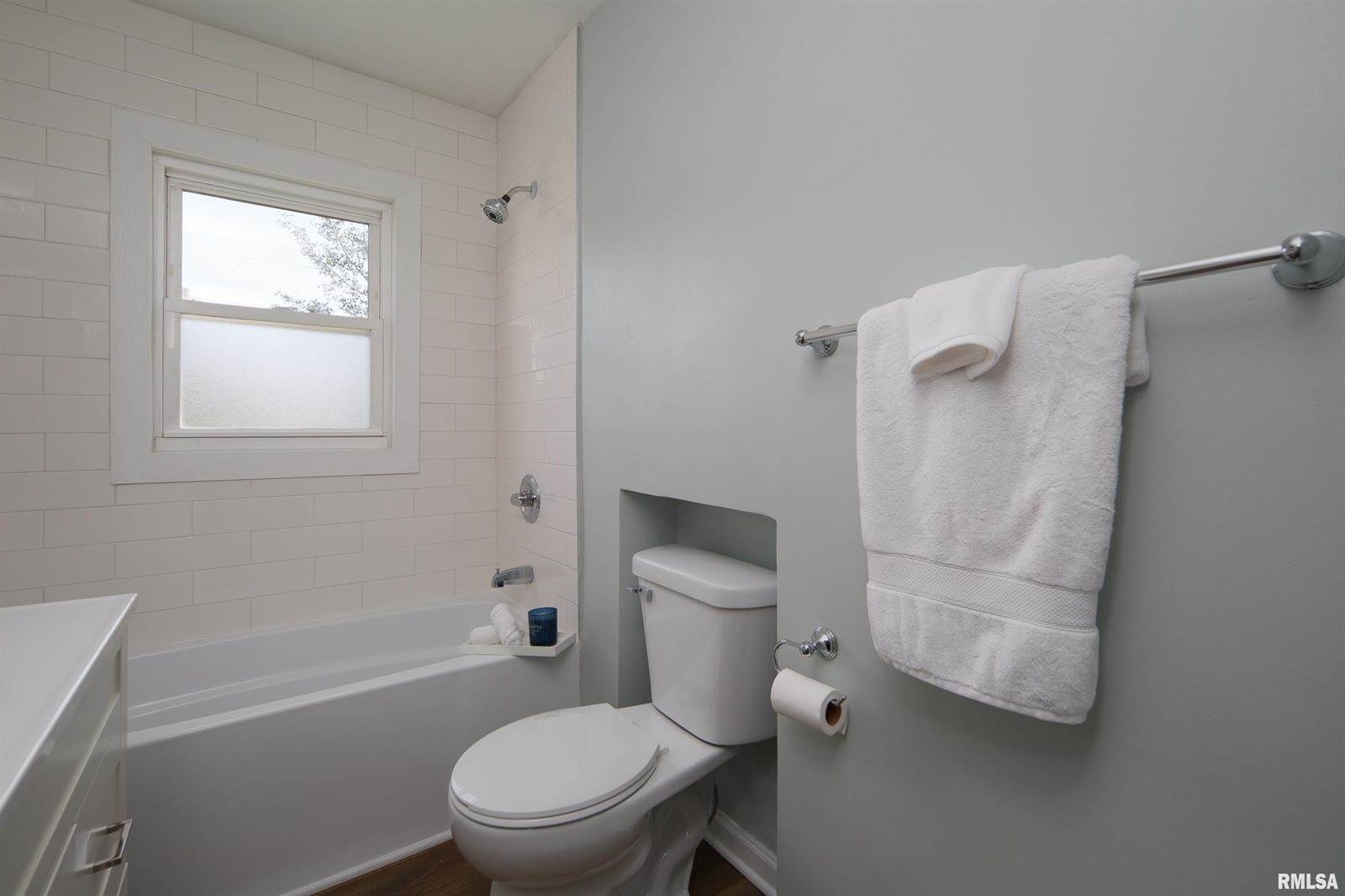 3028 54TH Street, Moline, IL 61265