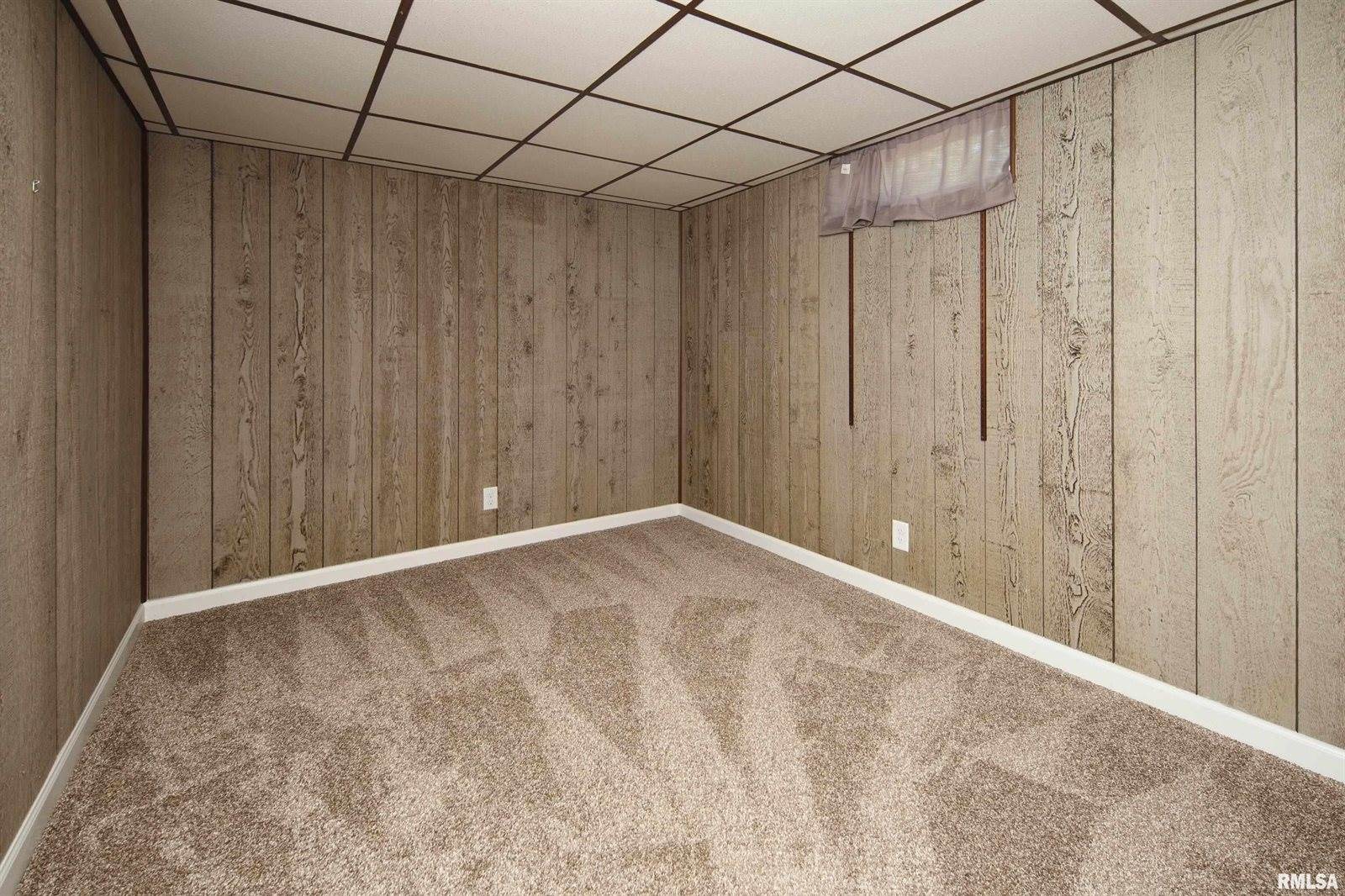 3028 54TH Street, Moline, IL 61265