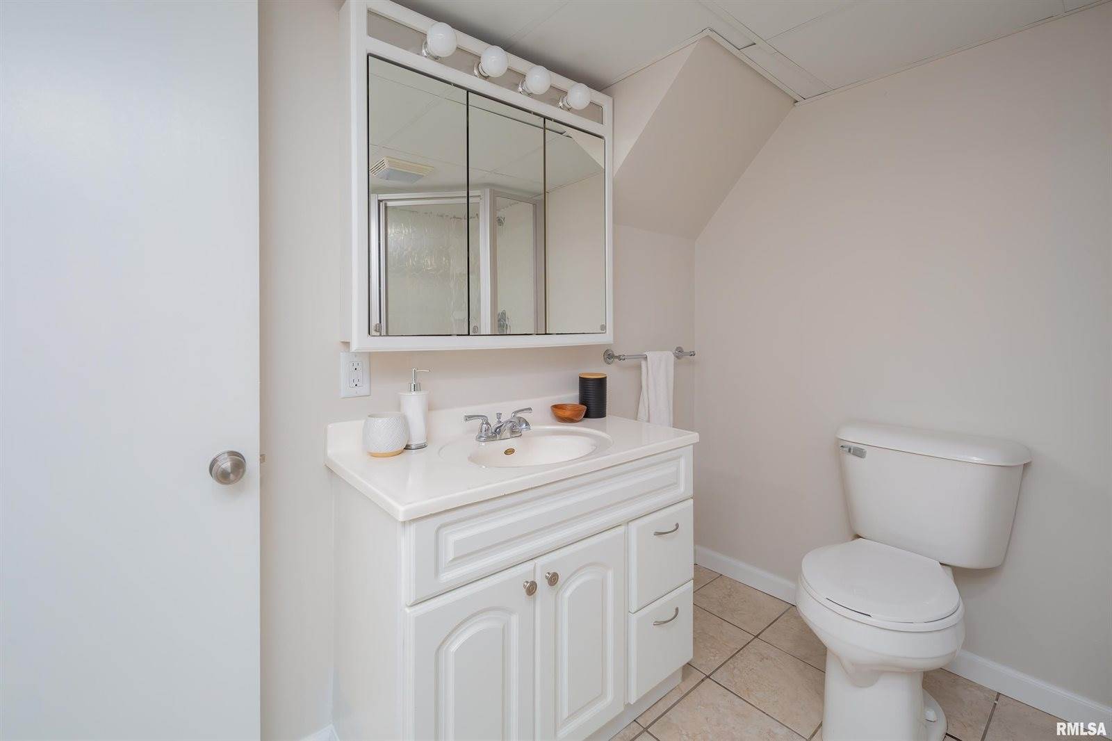 3028 54TH Street, Moline, IL 61265