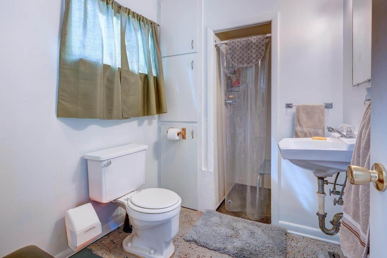 606 South C St, Arkansas City, KS 67005