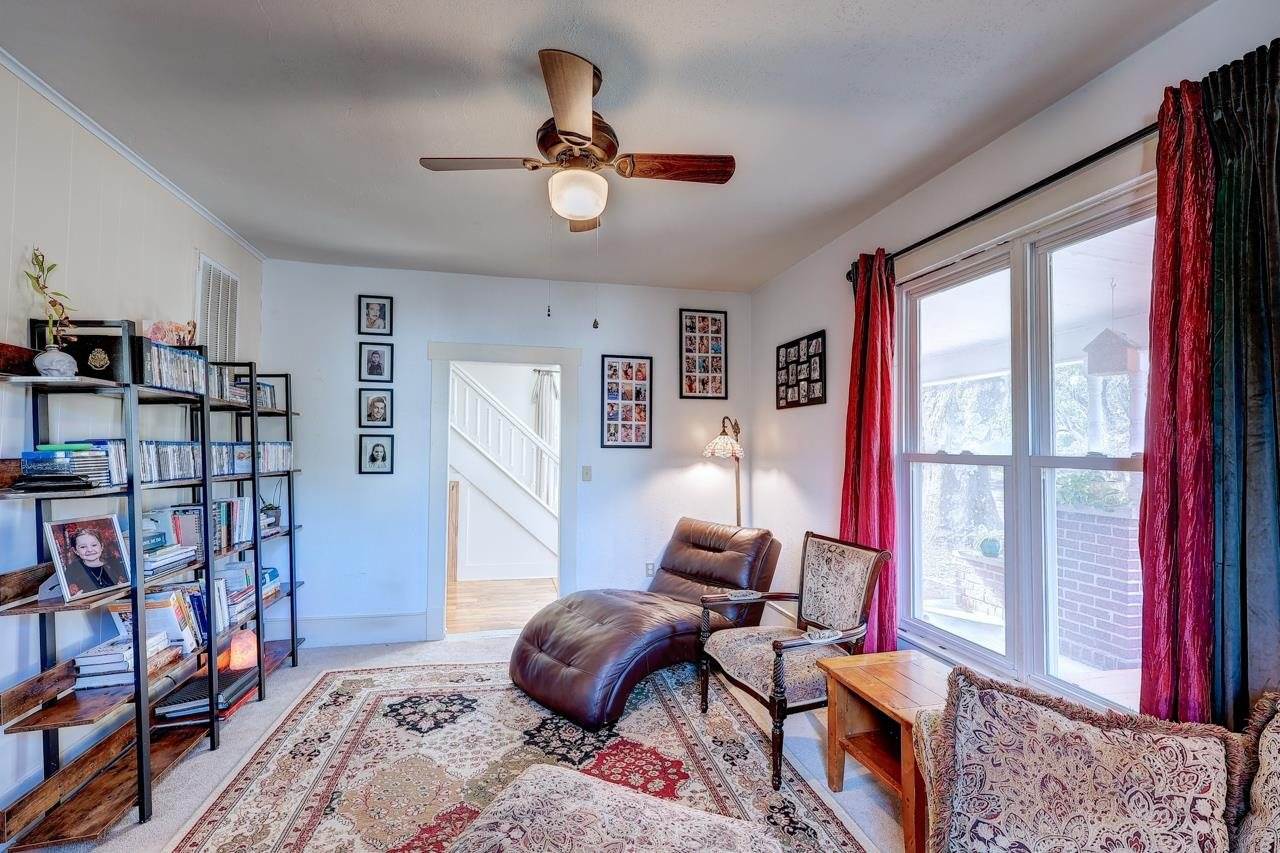 606 South C St, Arkansas City, KS 67005